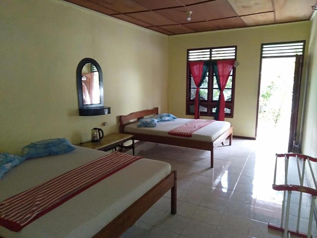 Sibayak Guesthouse Tuk Tuk Exteriér fotografie