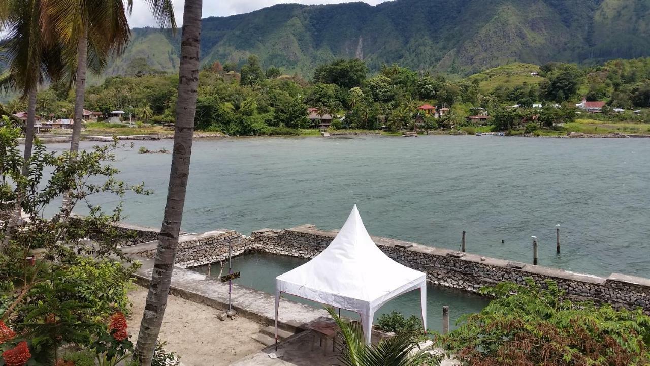 Sibayak Guesthouse Tuk Tuk Exteriér fotografie