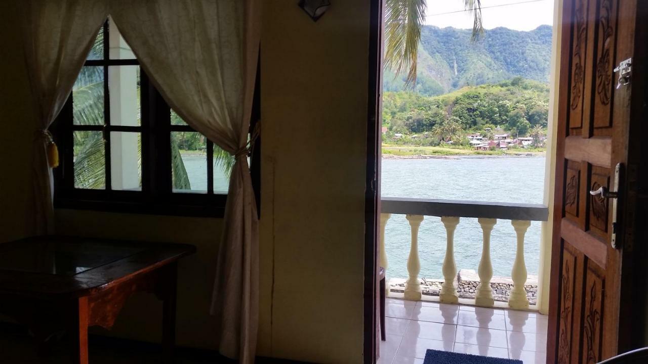 Sibayak Guesthouse Tuk Tuk Exteriér fotografie